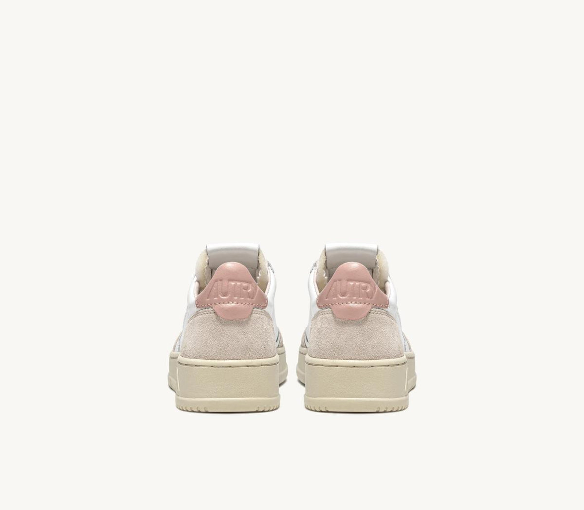 MEDALIST SNEAKERS